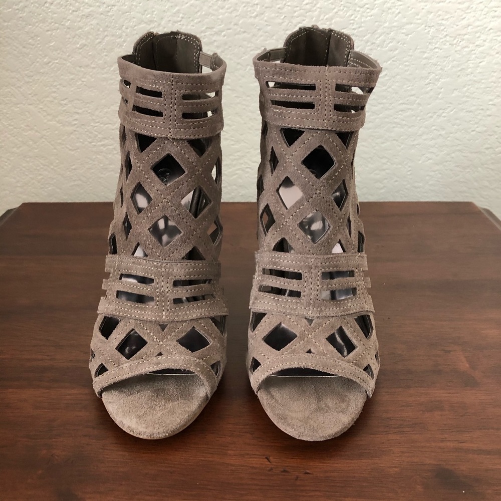 Carlos Santana Brown Suede Bootie/Heel NEW Never Worn